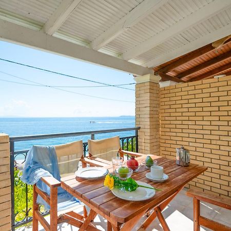 Kaminaki Beachfront Apartments ニサキオン エクステリア 写真