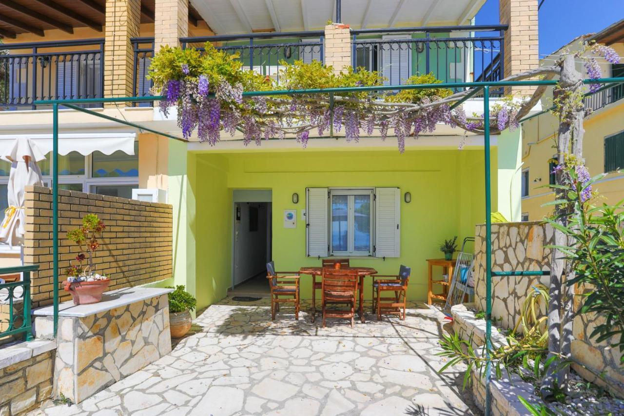Kaminaki Beachfront Apartments ニサキオン エクステリア 写真