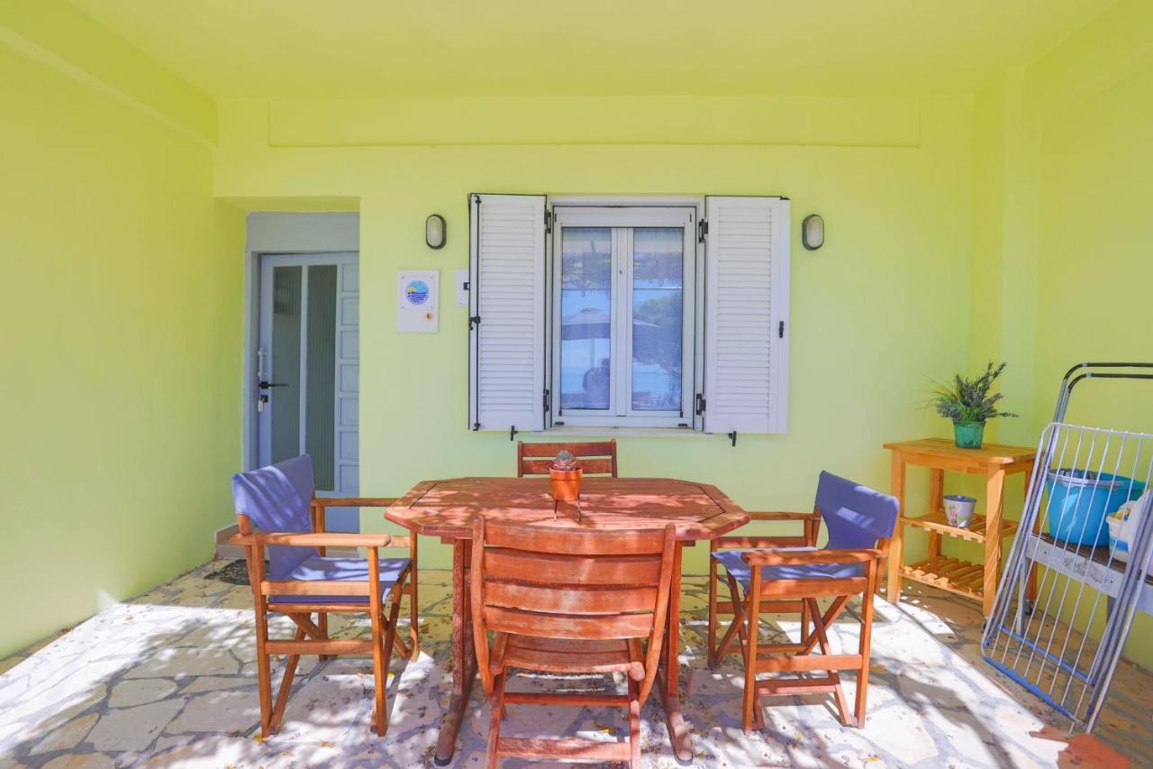 Kaminaki Beachfront Apartments ニサキオン エクステリア 写真