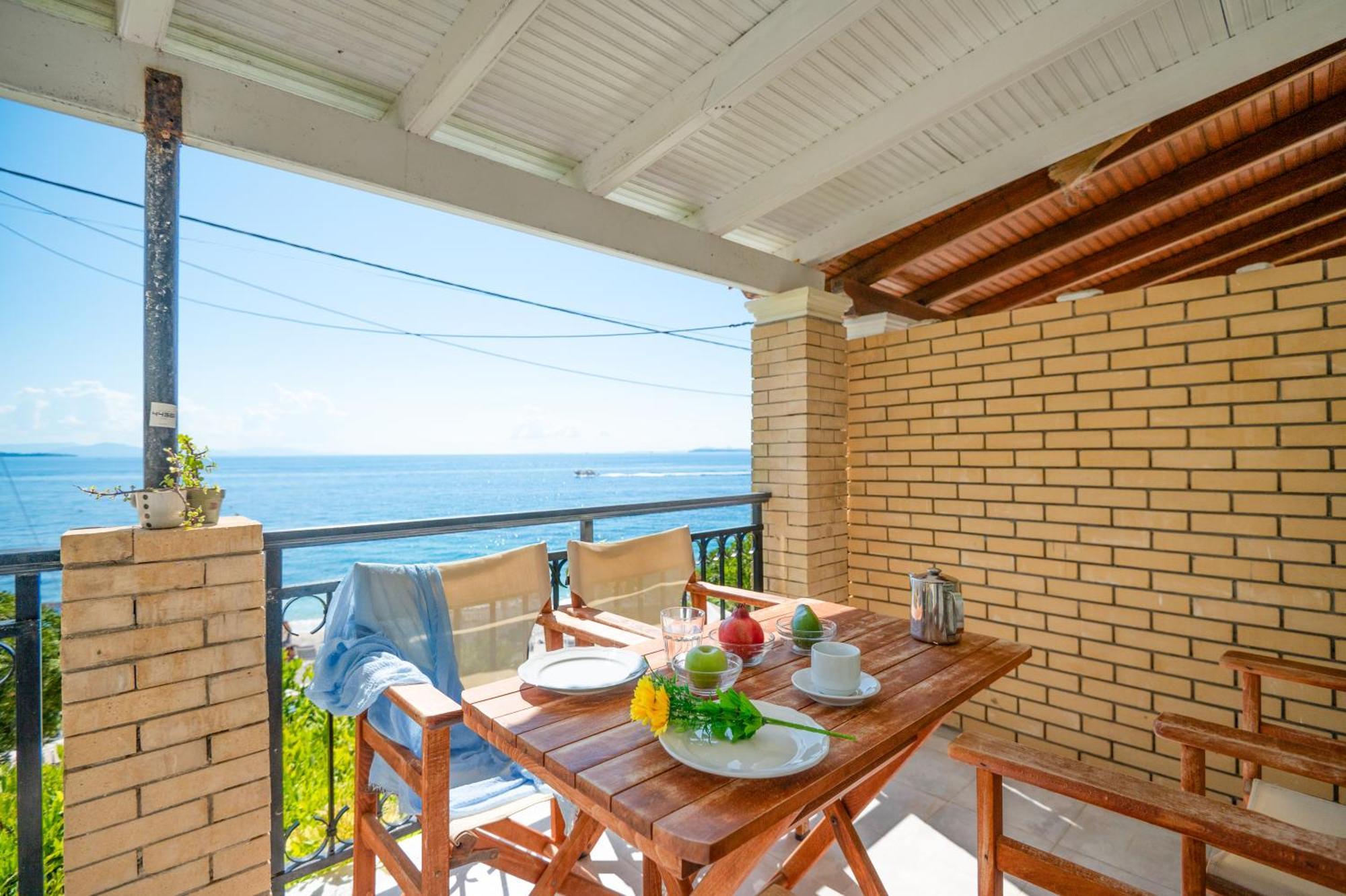 Kaminaki Beachfront Apartments ニサキオン エクステリア 写真